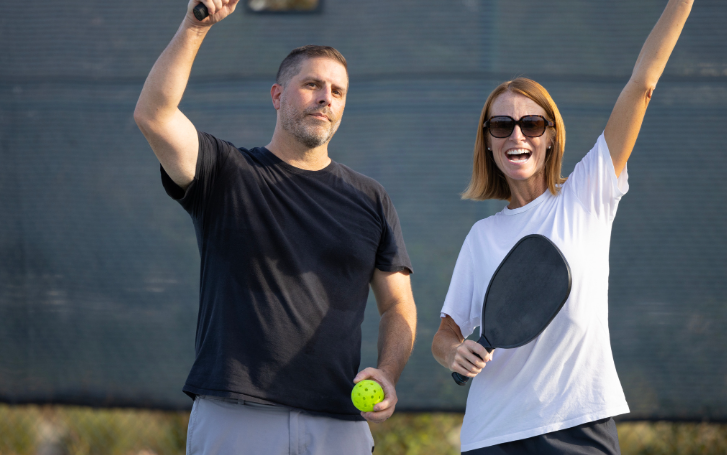 Couple travels around US playing pickleball